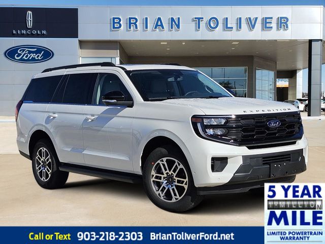 2025 Ford Expedition Active's photo