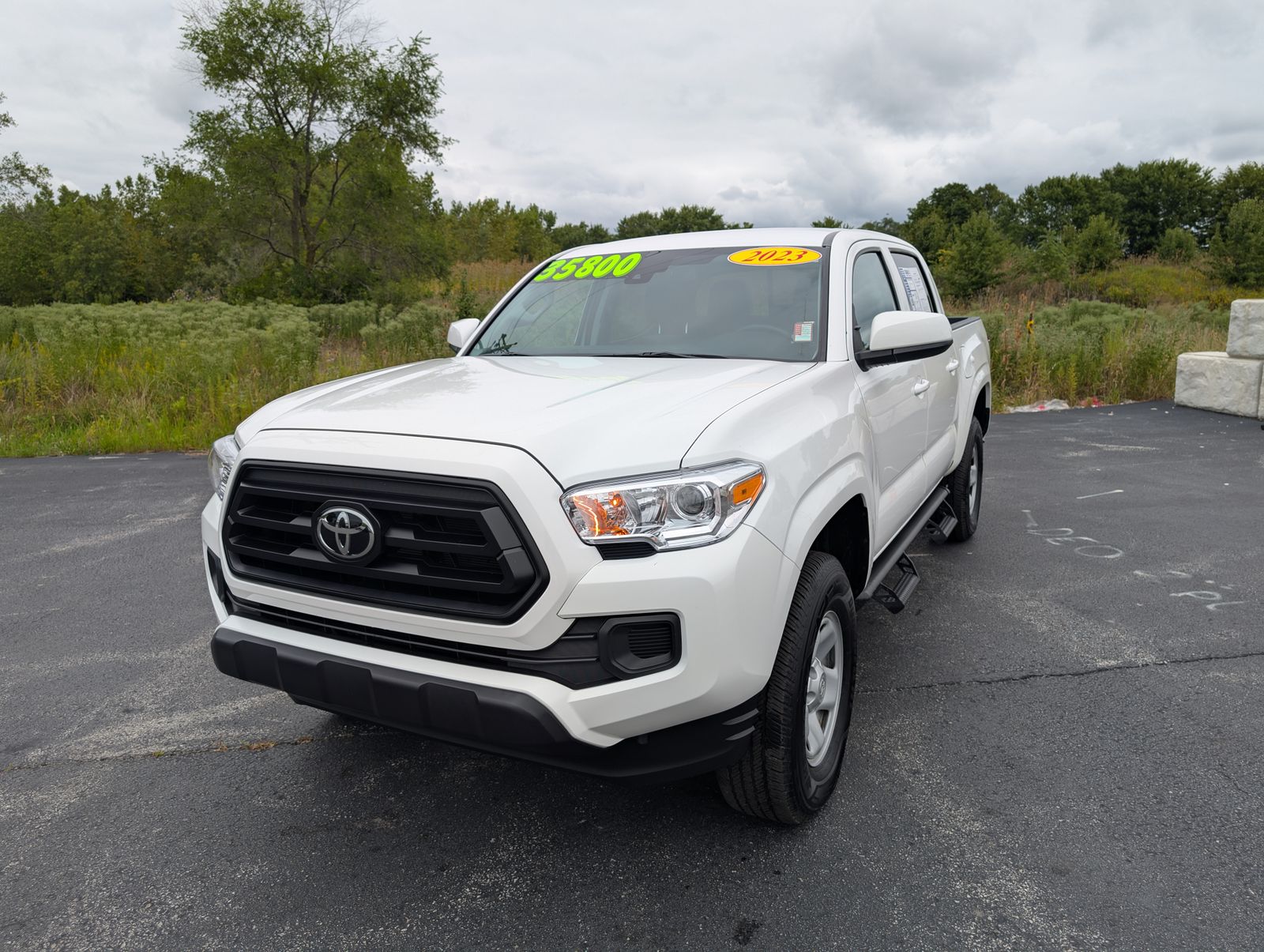 2023 Toyota Tacoma SR 4x4 Double Cab photo 2