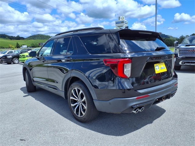 2021 Ford Explorer ST photo 4