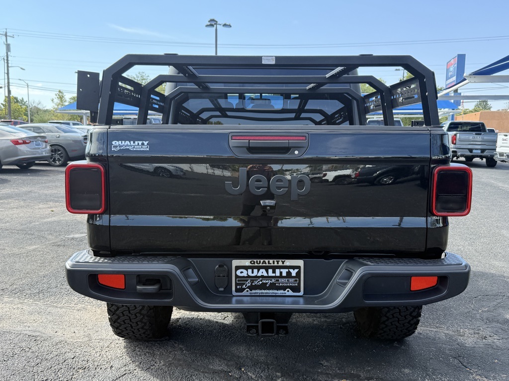 2021 Jeep Gladiator Willys photo 6