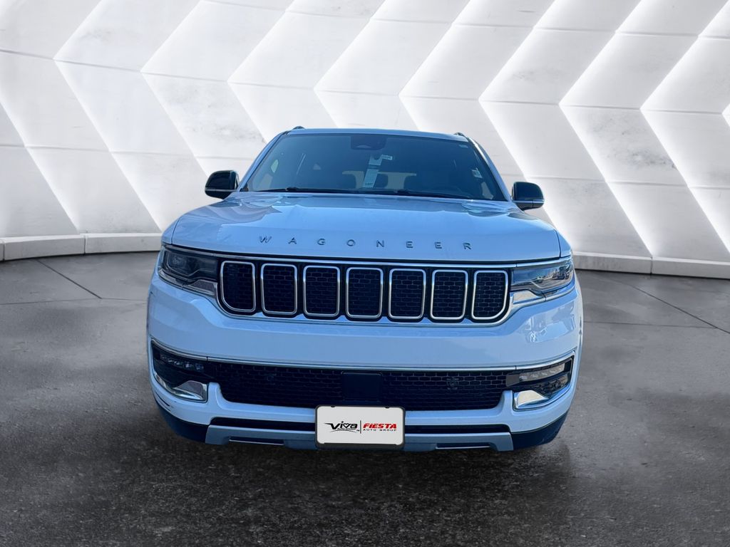 2024 Jeep Wagoneer L Series II photo 2