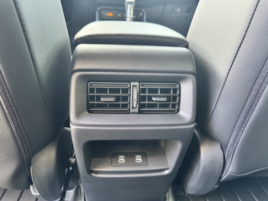 2026 Honda CR-V Hybrid Sport-L photo 4