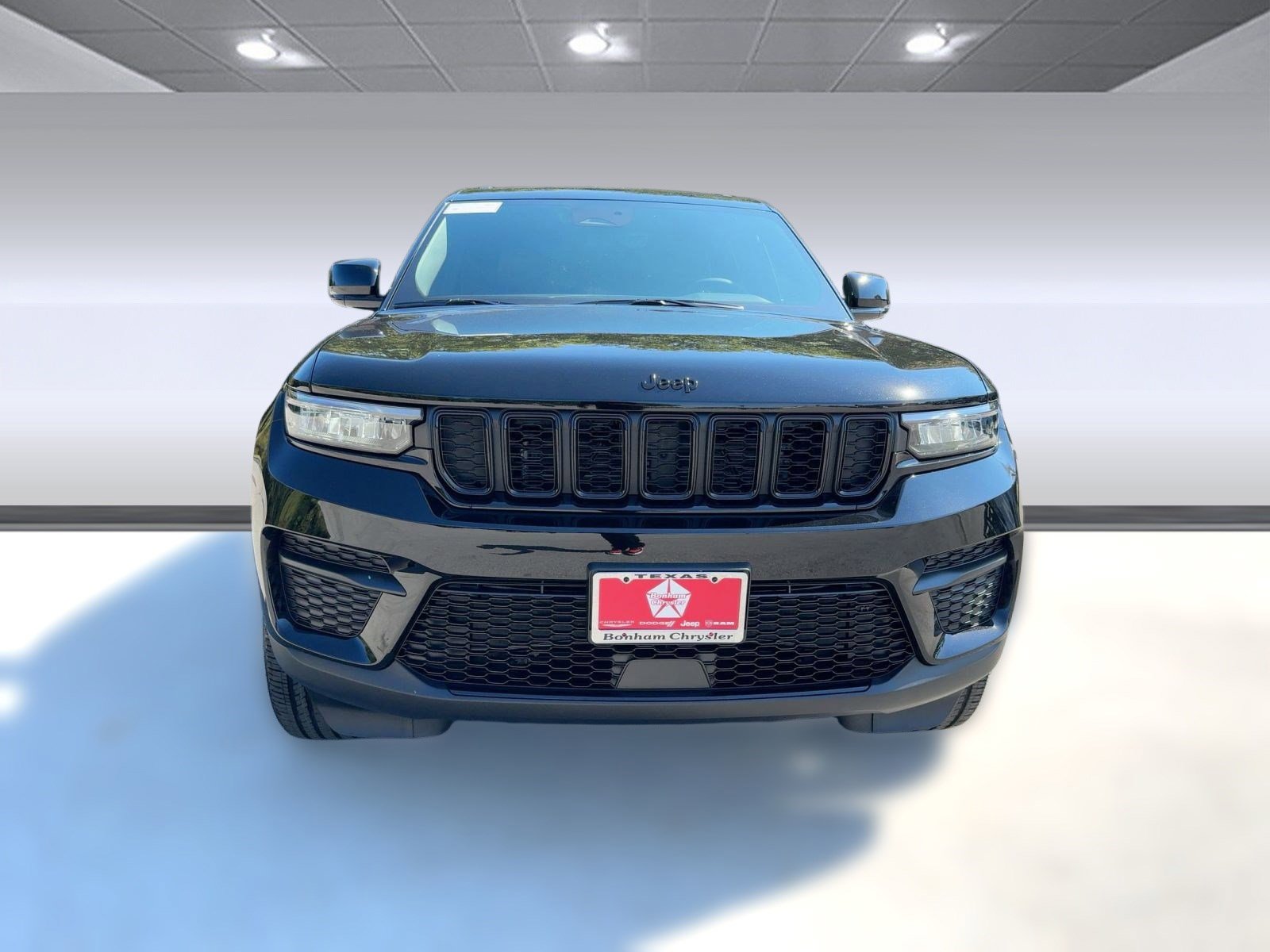 2025 Jeep Grand Cherokee Altitude photo 3