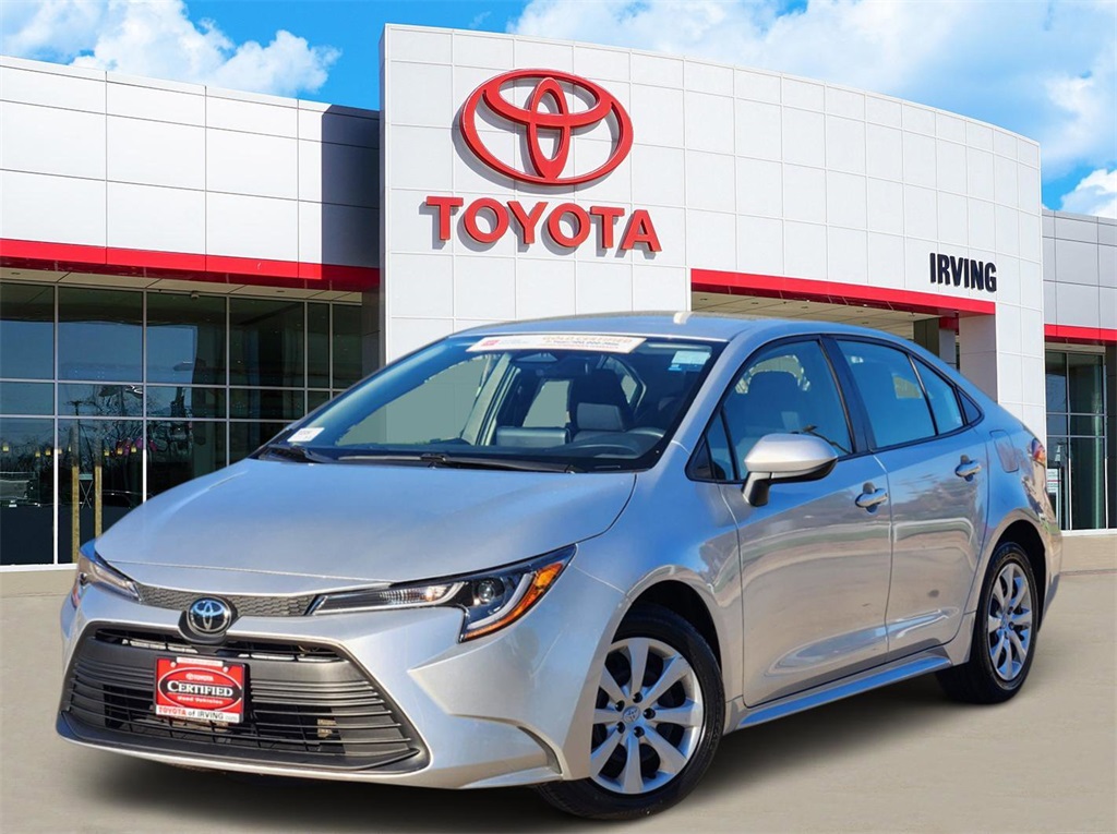 2023 Toyota Corolla LE's photo