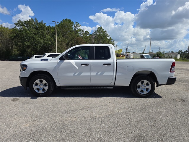 2024 Ram 1500 Tradesman photo 2