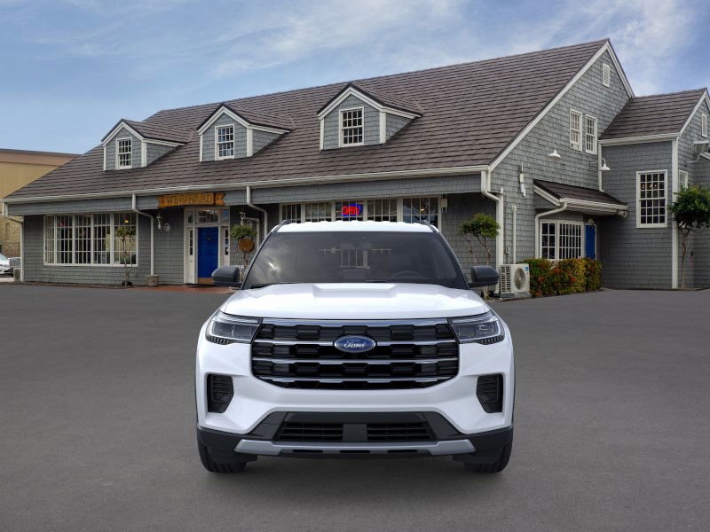 2025 Ford Explorer photo 4