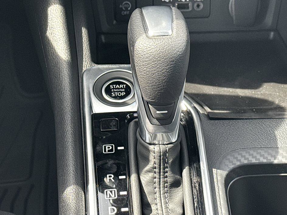 2025 Nissan Sentra SV photo 17