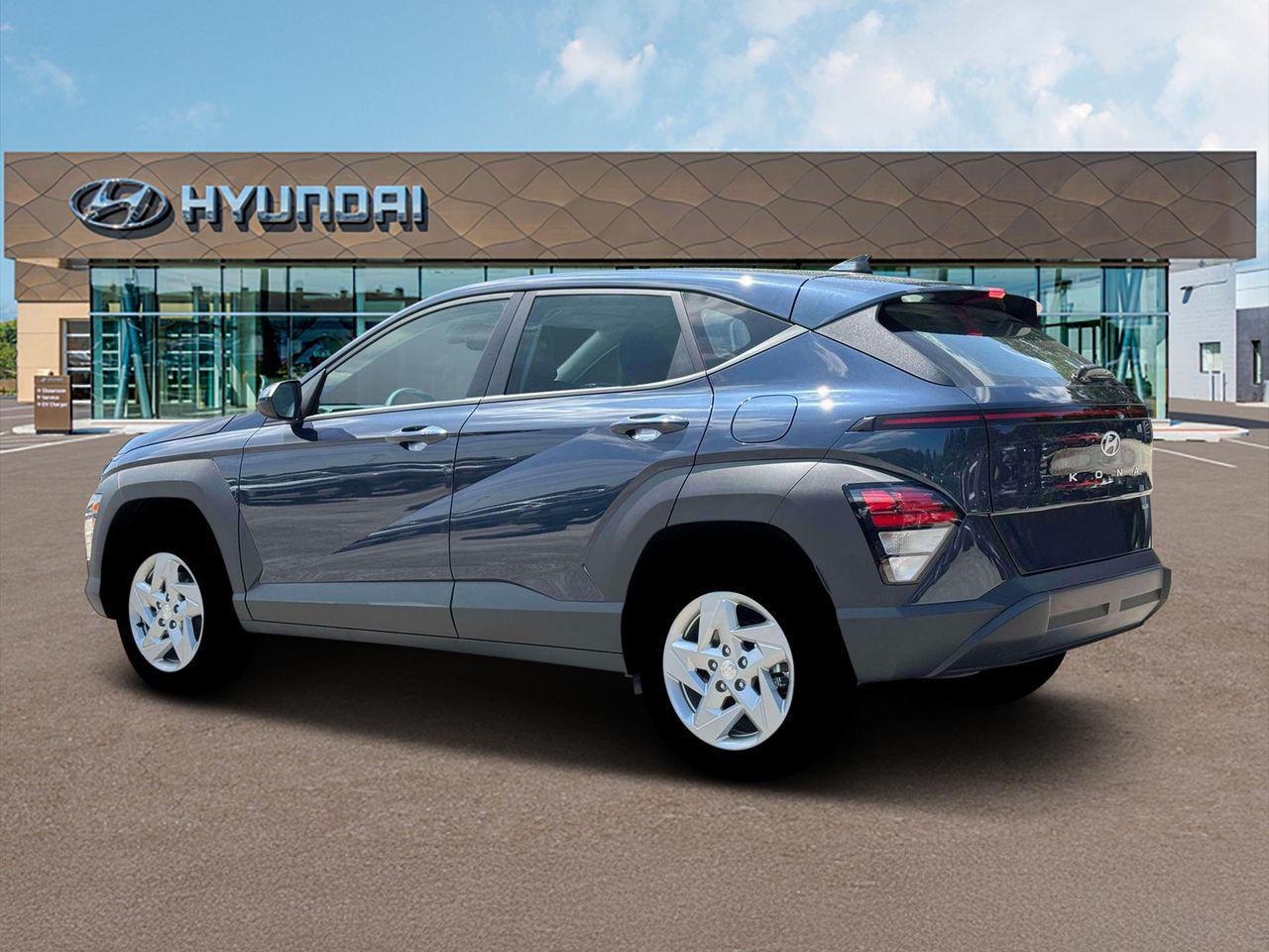 2026 Hyundai Kona SE photo 3