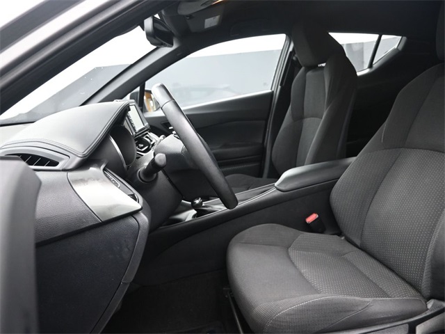 2018 Toyota C-HR XLE photo 8