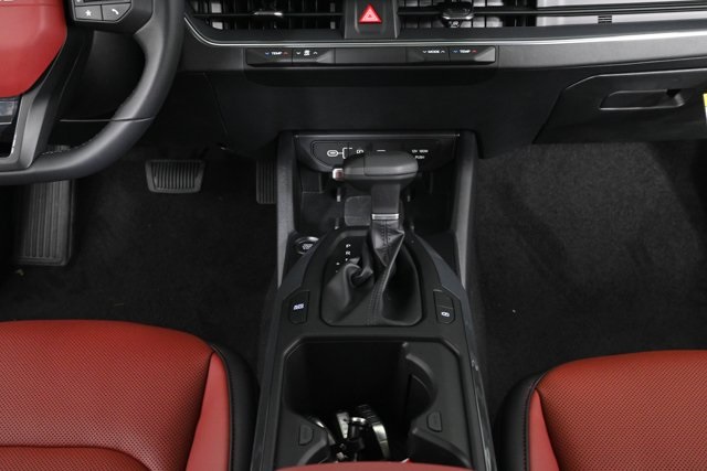 2025 Kia K4 GT-Line photo 16