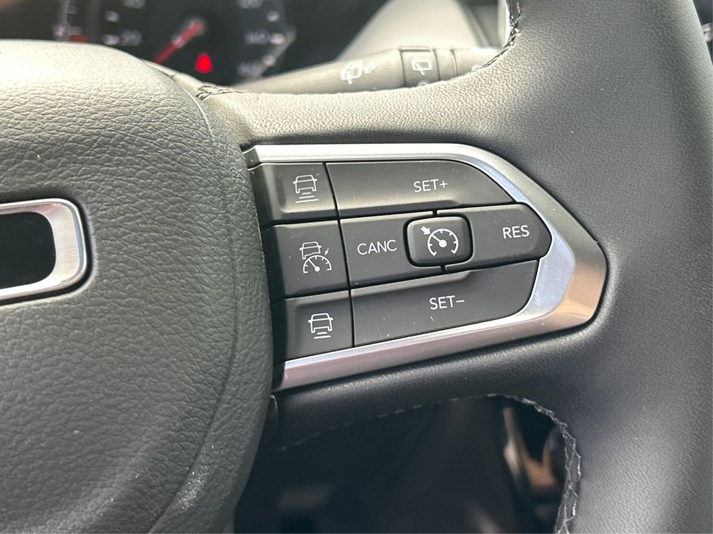 2025 Jeep Compass Limited photo 25