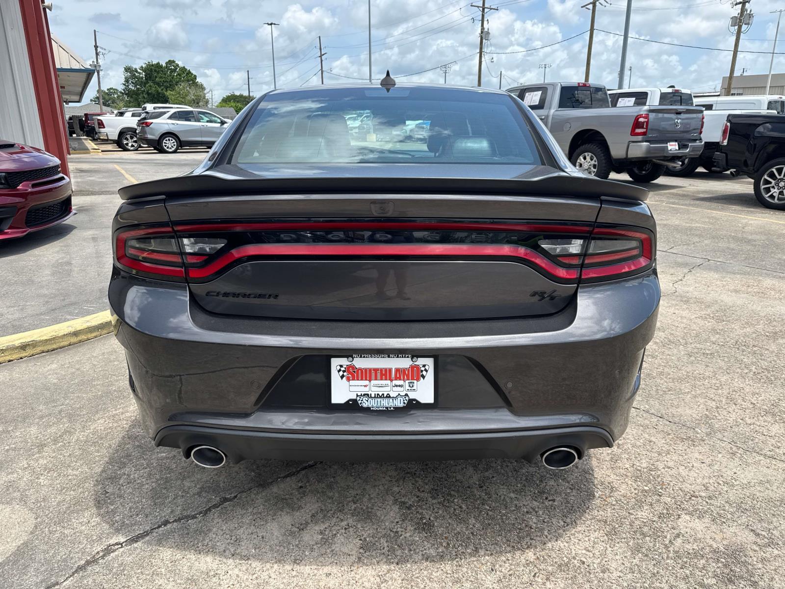 2022 Dodge Charger R/T photo 6
