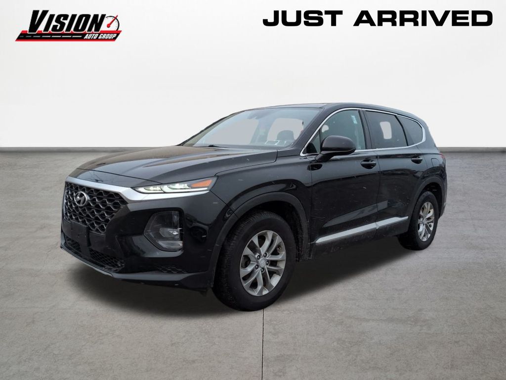 2020 Hyundai Santa Fe SE's photo