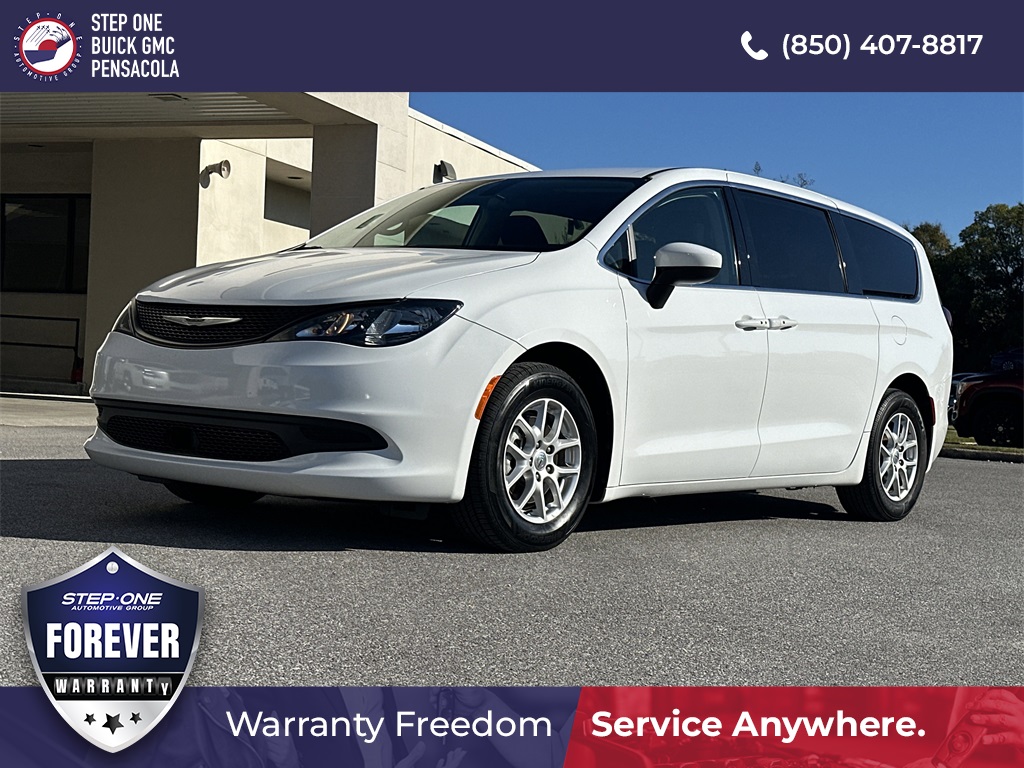 Pre-Owned 2022 Chrysler Voyager LX FWD 4D Passenger Van's photo