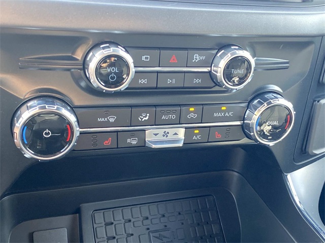 2025 Ford F-150 XLT photo 15