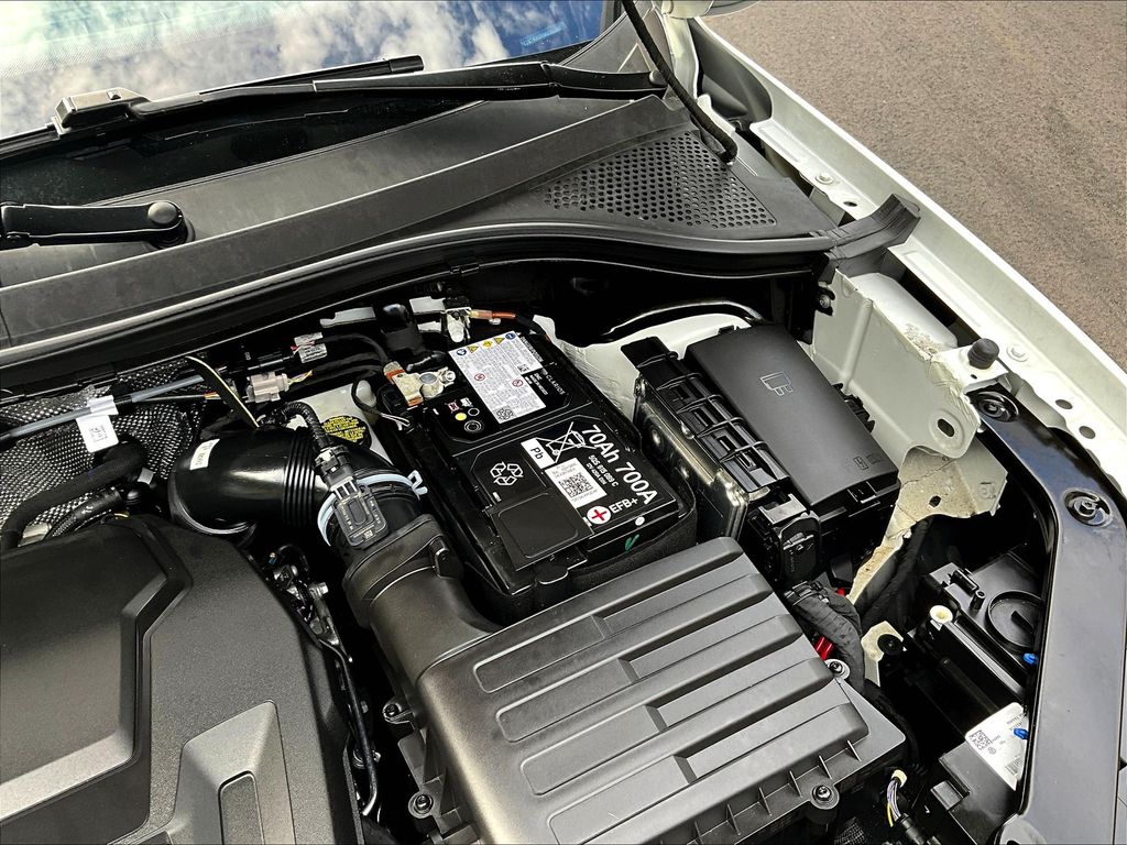 2024 Volkswagen Tiguan SE Wolfsburg Edition photo 28