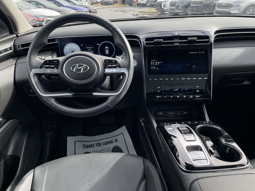 2023 Hyundai Tucson Limited photo 2