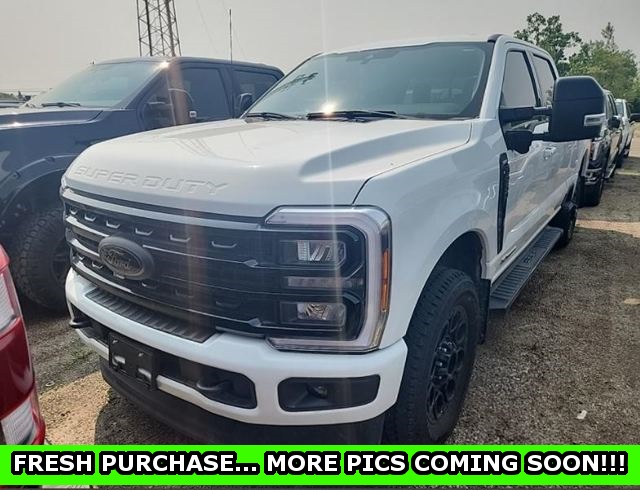 Used 2024 White Ford Lariat image 1