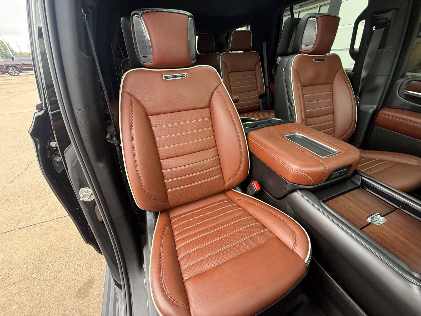 2023 Gmc Yukon Denali Ultimate photo 32