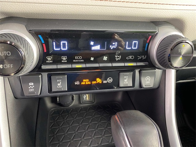 2024 Toyota RAV4 XLE Premium photo 20