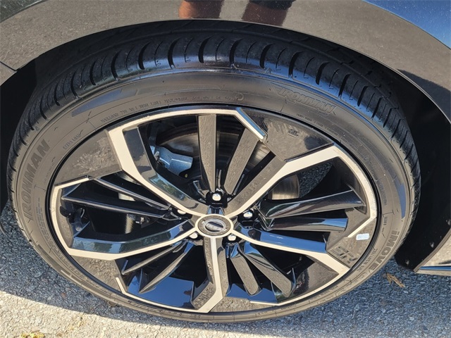 2023 Nissan Altima 2.5 SR photo 12