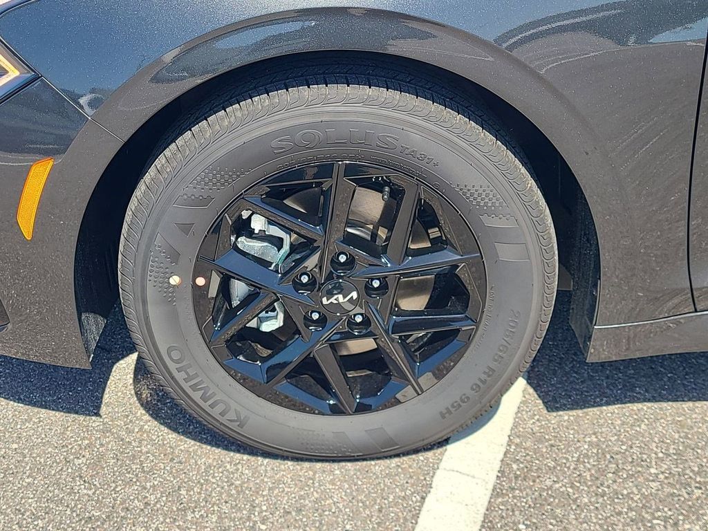 2026 Kia K5 LXS photo 10