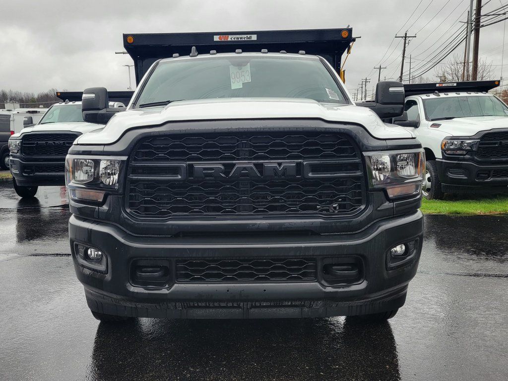 2023 Ram 3500 Tradesman photo 2