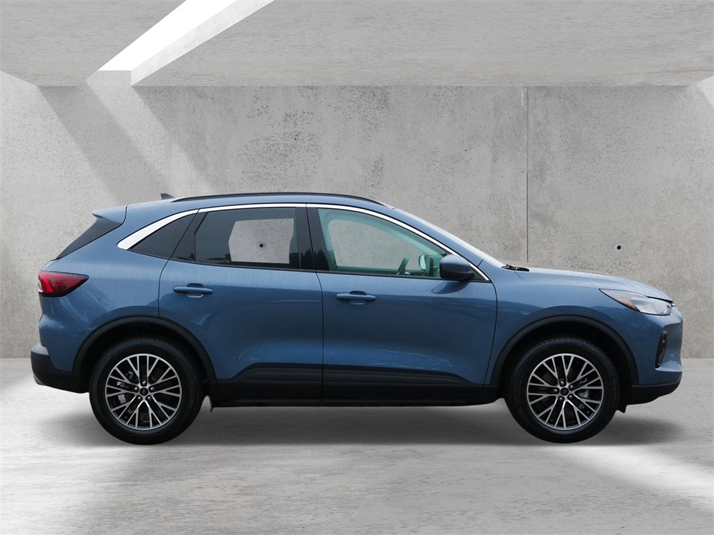 Used 2024 Ford Escape PHEV with VIN 1FMCU0E11RUA19774 for sale in White Bear Lake, Minnesota