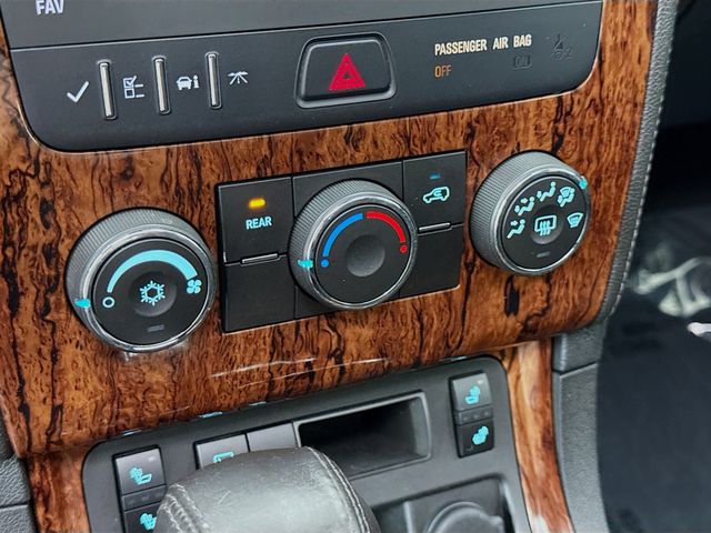2014 Chevrolet Traverse 1LT photo 12