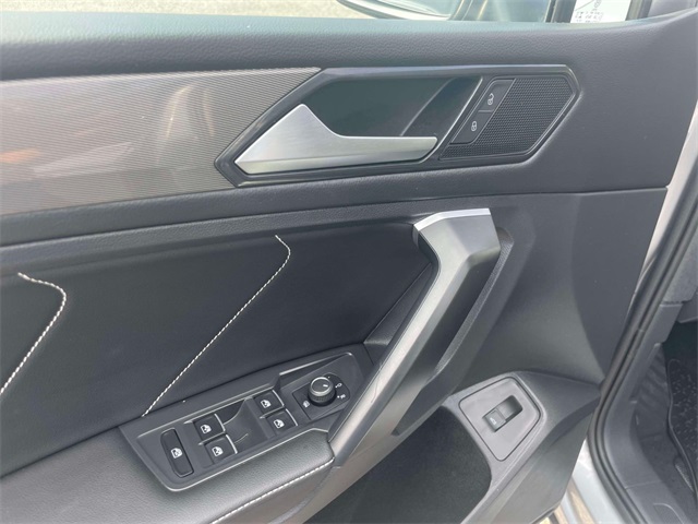 2024 Volkswagen Tiguan SE Wolfsburg Edition photo 15