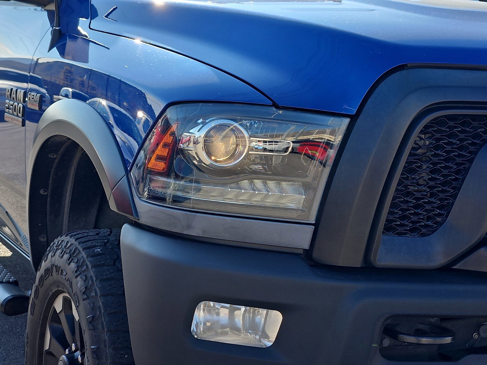 2018 Toyota RAV4 Power Wagon photo 3