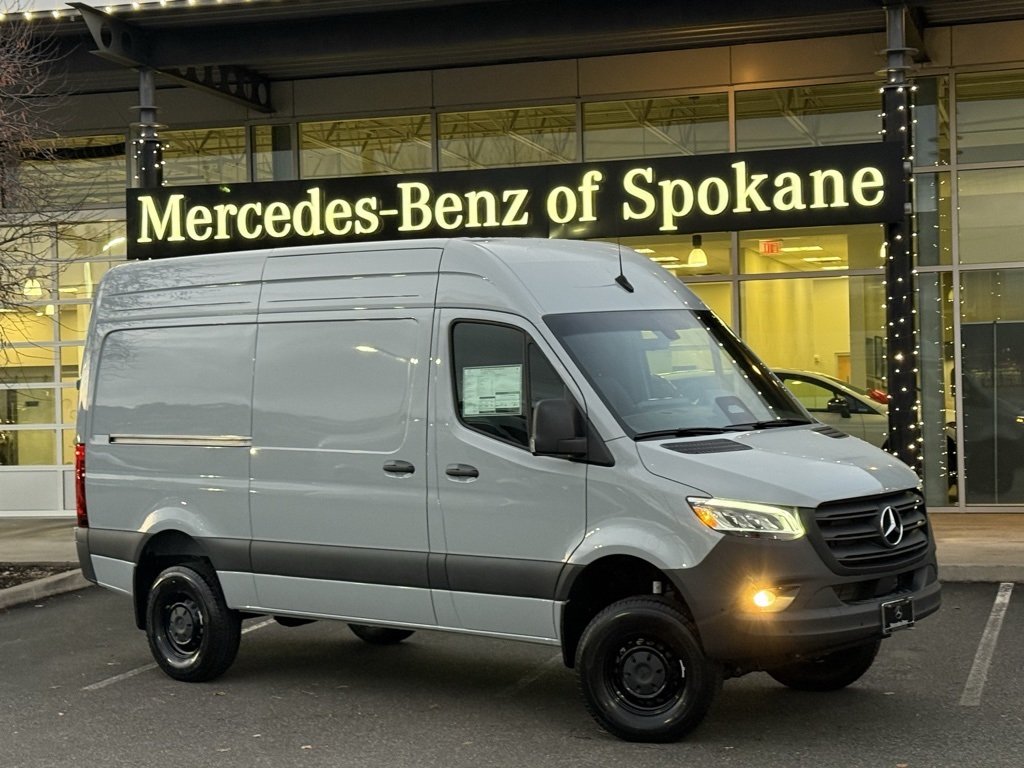 2025 Mercedes-Benz Sprinter Cargo Van 2500's photo