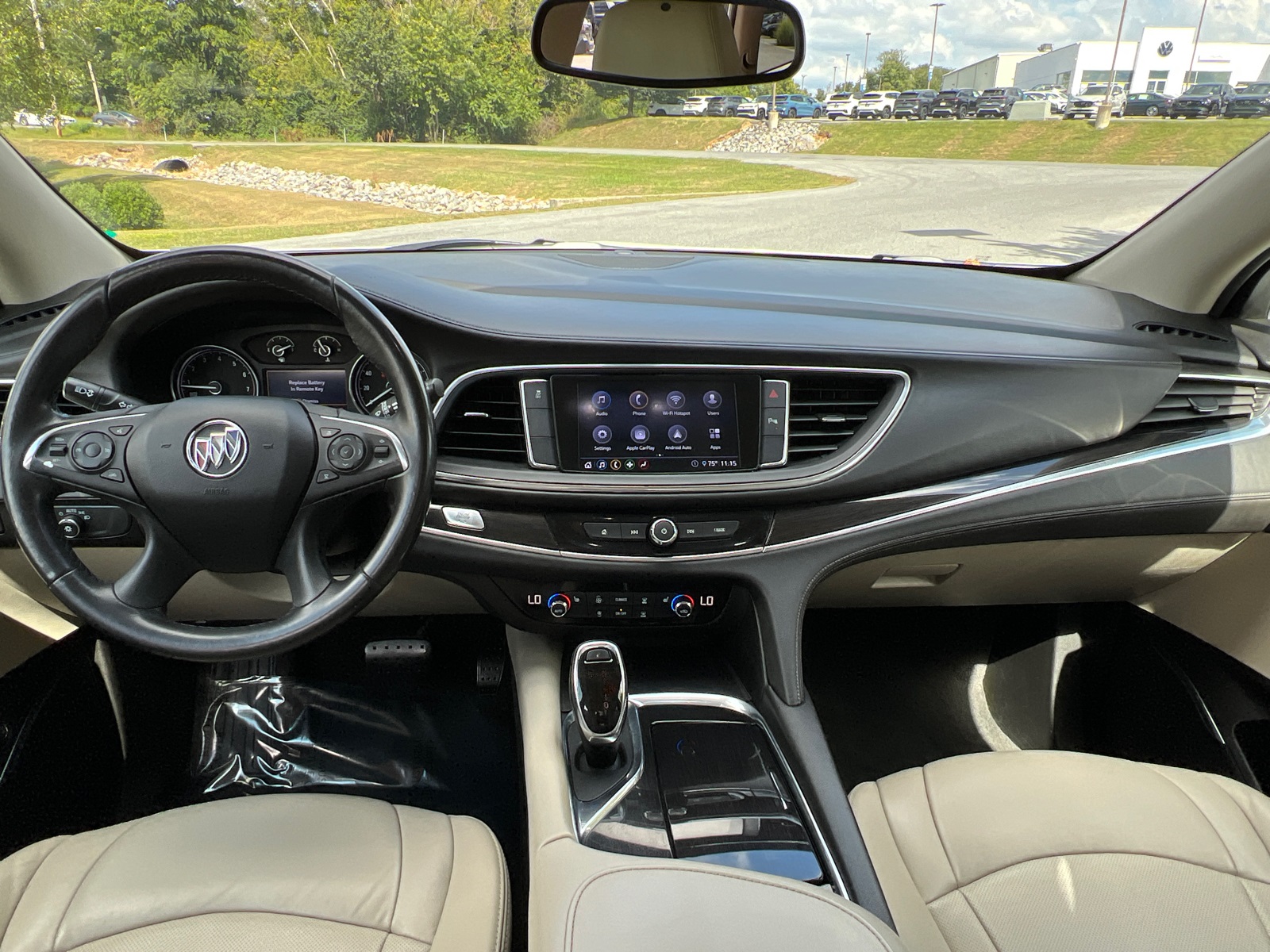 2020 Buick Enclave Essence photo 19
