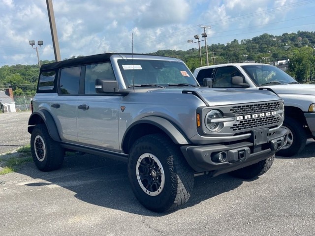 2023 Ford Bronco Advanced