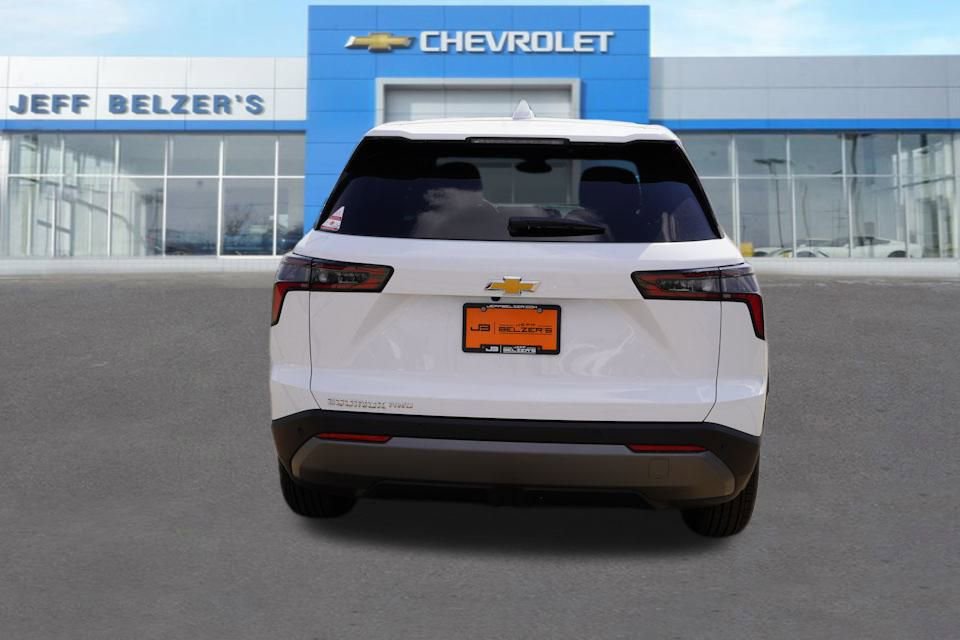 2026 Chevrolet Equinox LT photo 4