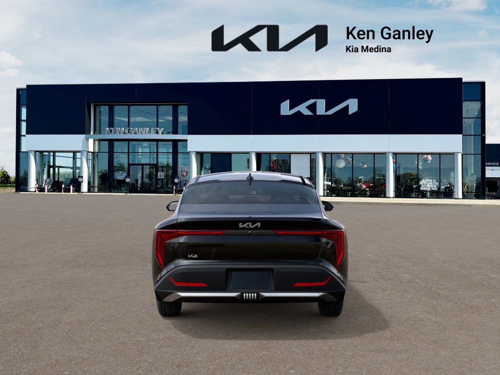 2025 Kia K4 LXS photo 5