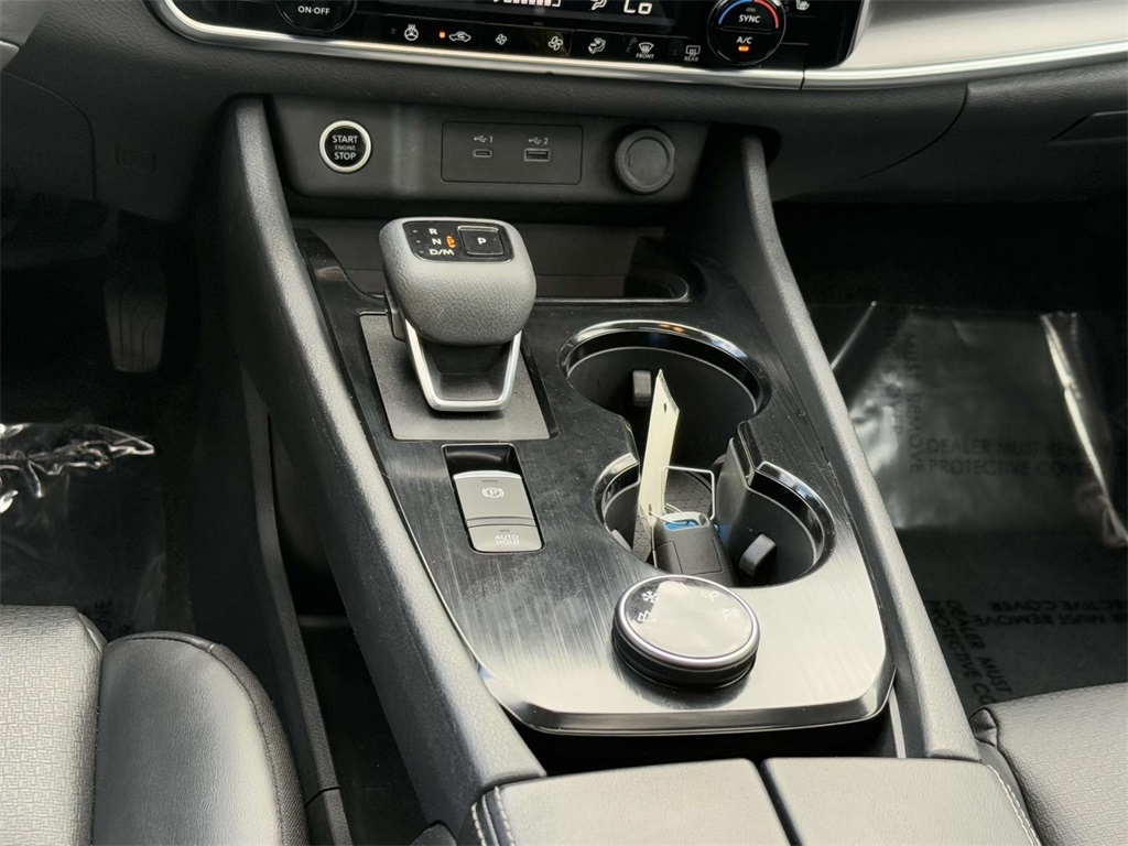 2023 Nissan Rogue SV photo 20