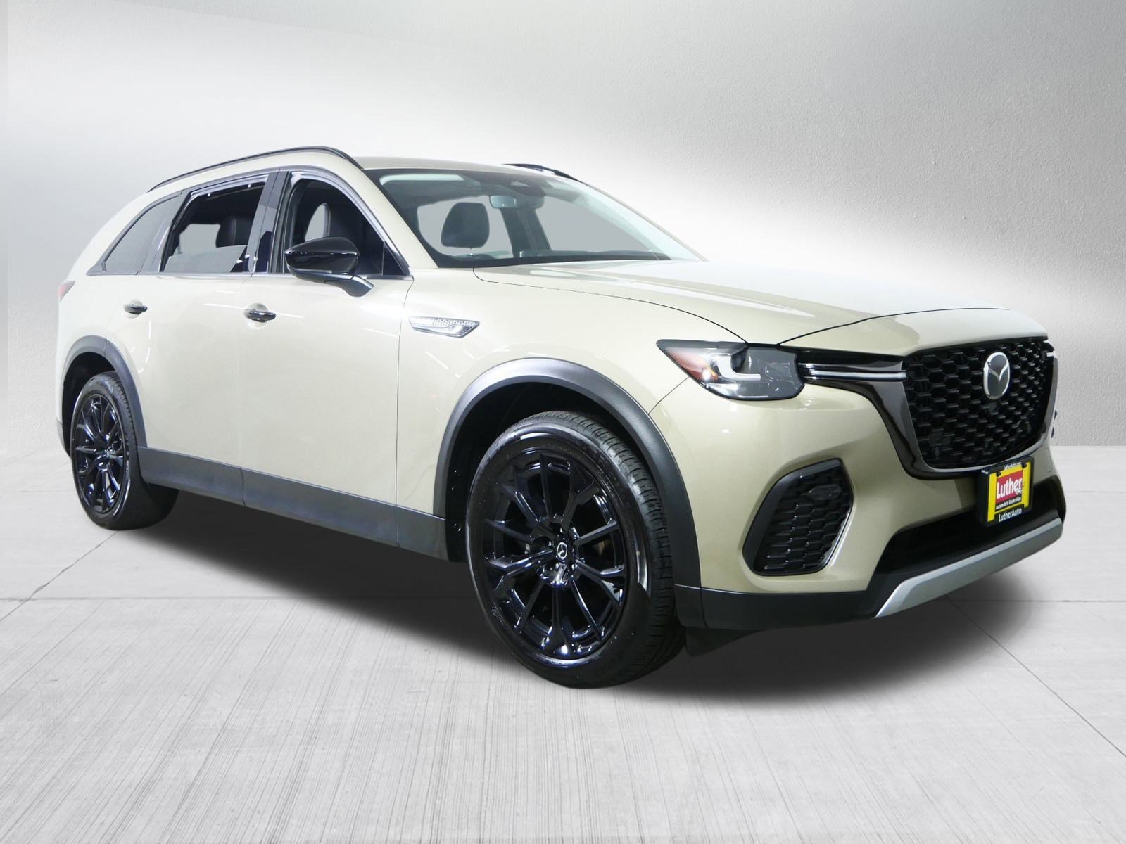 2025 Mazda CX-70 Premium Package's photo