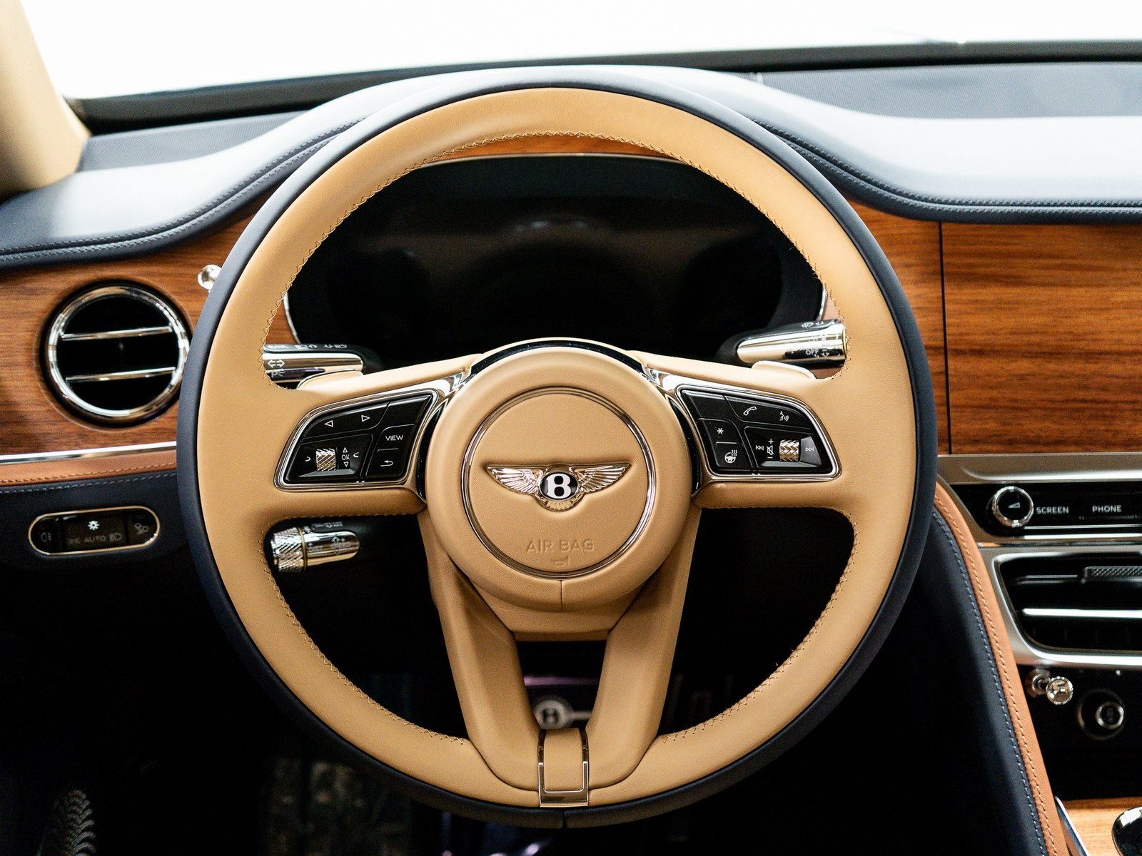 2025 Bentley Flying Spur Mulliner photo 27