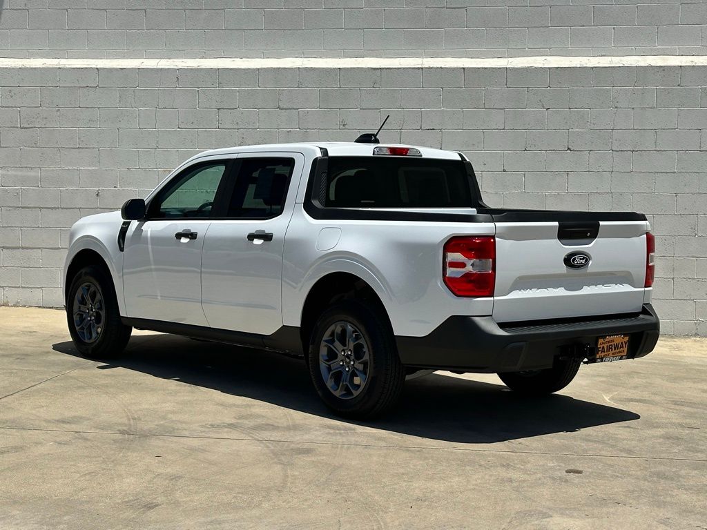 2025 Ford Maverick XLT photo 3