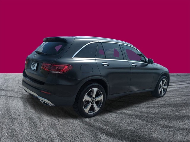 2022 Mercedes Benz GLC 300 photo 3
