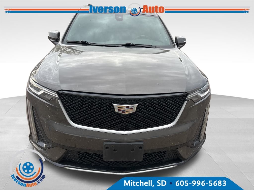 2020 Cadillac XT6 Sport photo 2