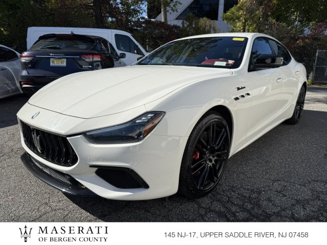 2022 Maserati Ghibli Modena's photo