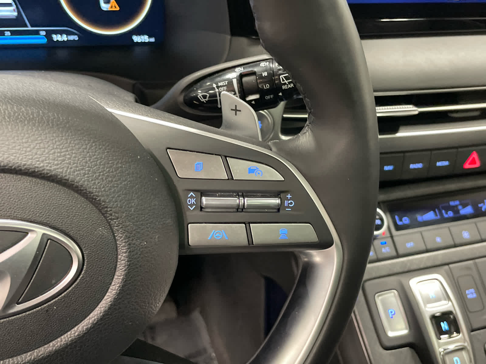 2024 Hyundai Palisade Limited photo 31