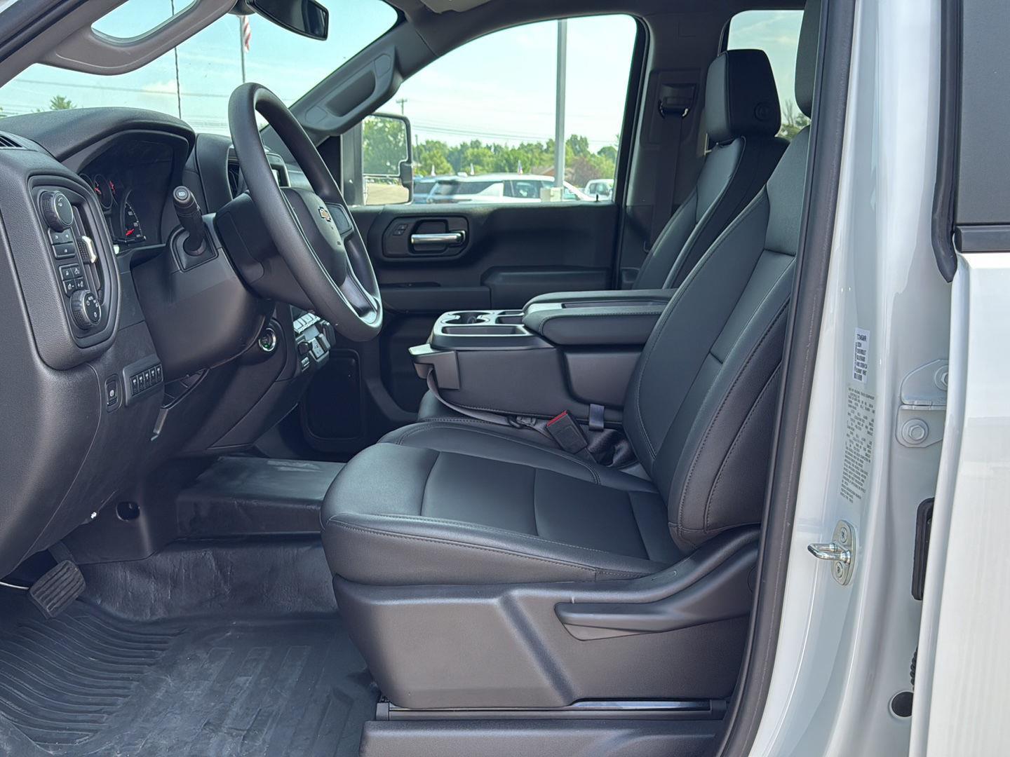2024 Chevrolet Silverado 2500HD photo 16