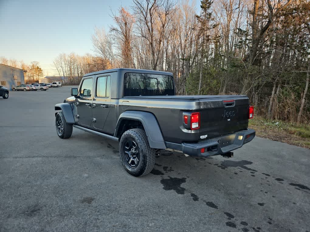 2024 Jeep Gladiator Sport photo 3