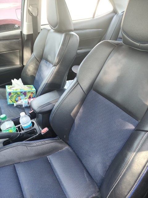 2019 Toyota Corolla SE photo 2