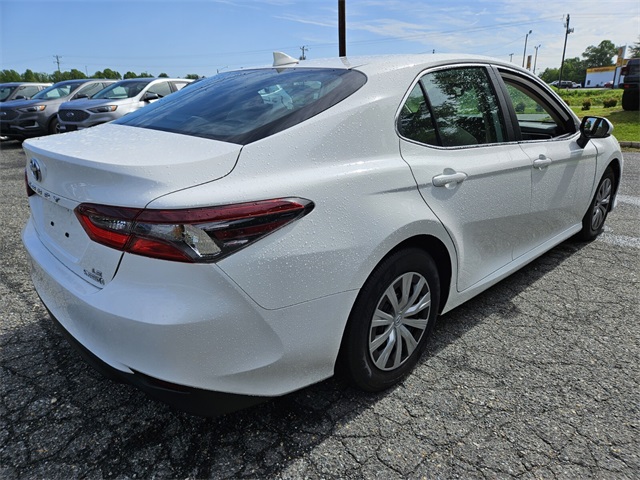 2023 Toyota Camry Hybrid LE photo 7