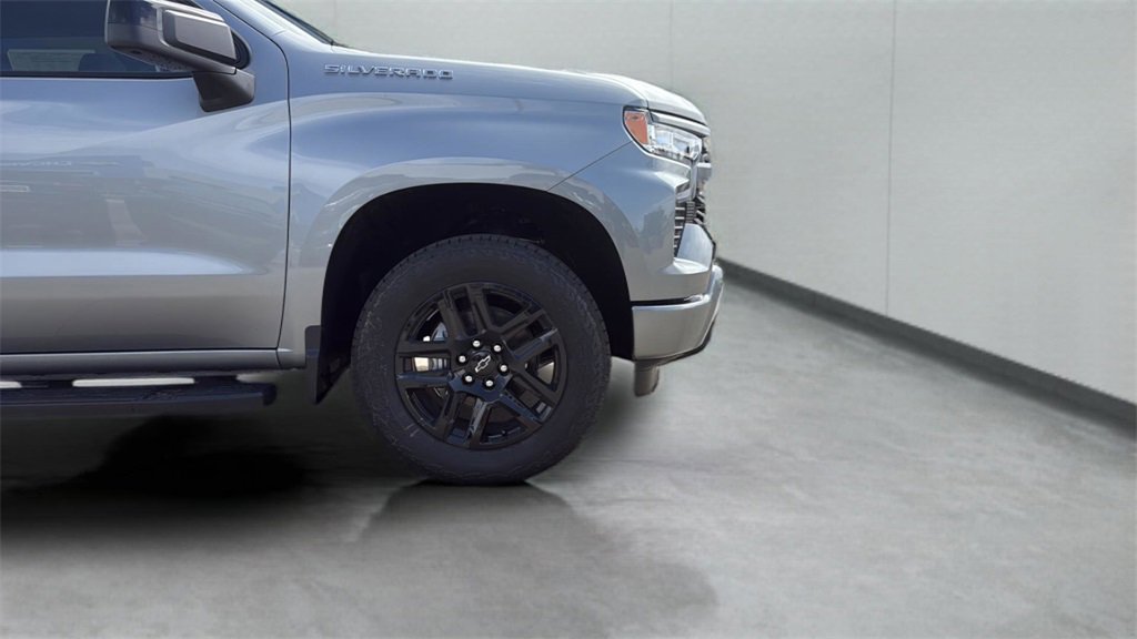 2025 Chevrolet Silverado 1500 RST photo 14