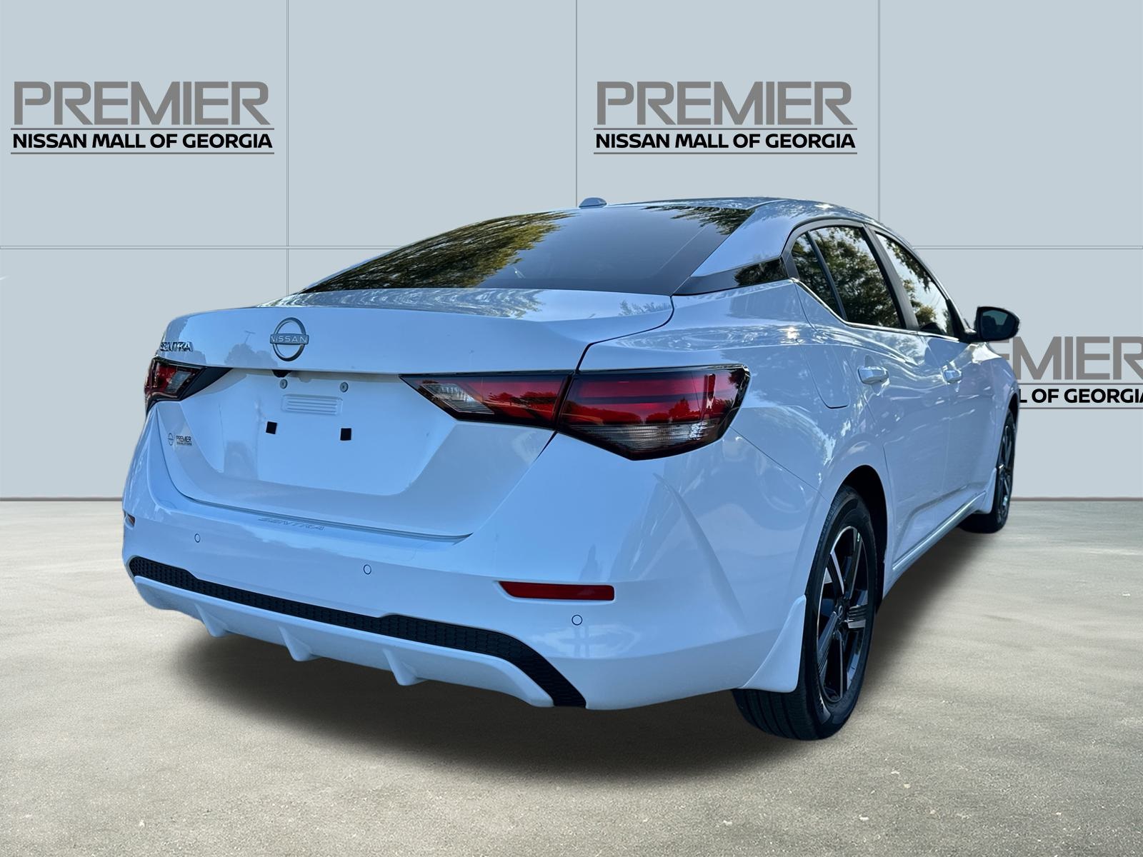 2025 Nissan Sentra SV photo 4
